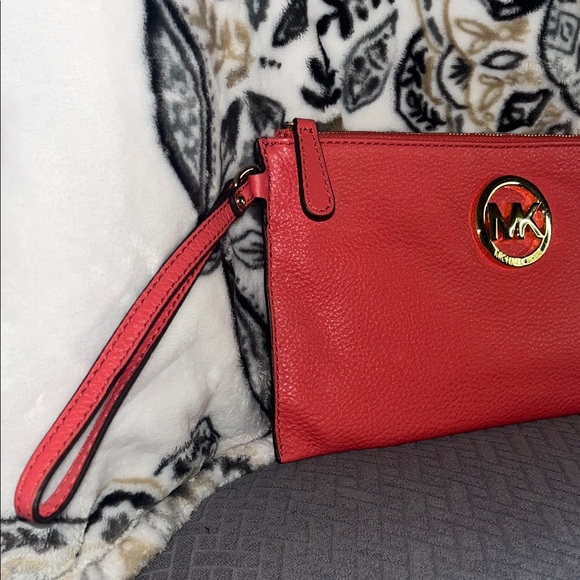 Michael Kors Red Wristlet with Gold Logo - Picture 3 of 9